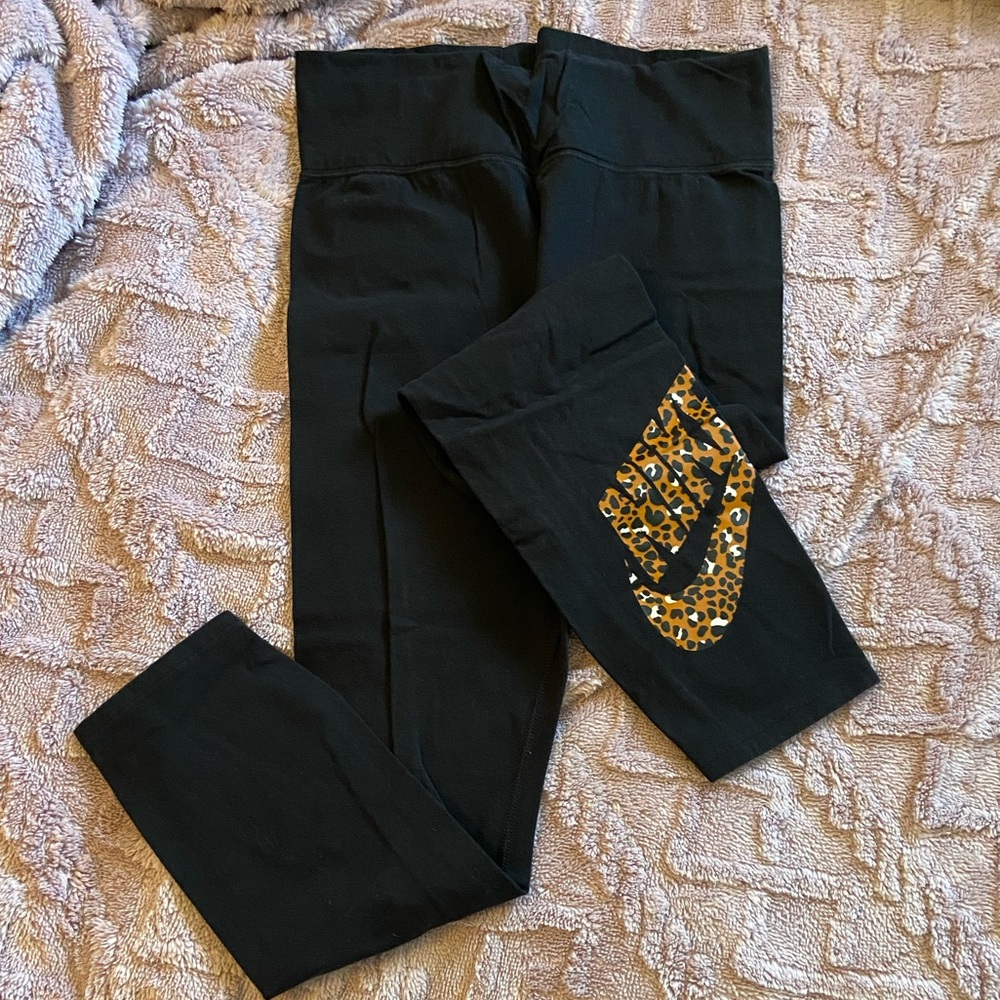 Nike leggings